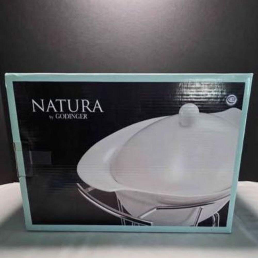 Natura porcelain bakers dish with warmer stand